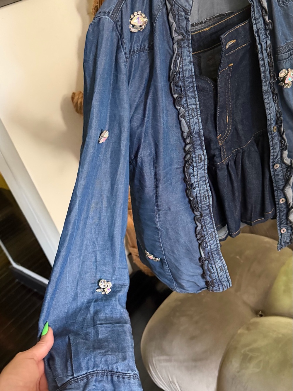Sinq a Sept alike. Blue Ruffled Denim Jacket with Embellishments&skirt. Size 2